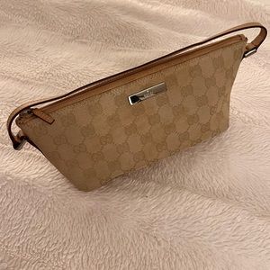 GUCCI Boat Pouchette